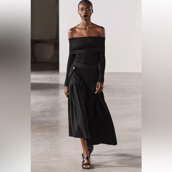 ZARA NEW PLEATED SKIRT ZW COLLECTION